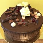 Mandľová torta s čokoládkami