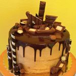 Torta s čokoládou a keksíkmi