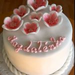 Malá tortička s kvetinkami