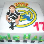 Štvorcová torta so znakom a  futbalistom