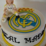 Torta s klubovým znakom a s futbalistom